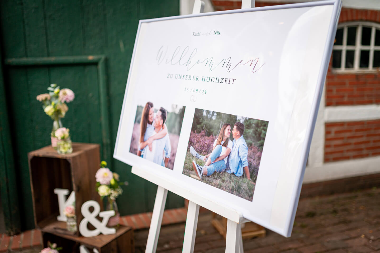 Willkommen-Schild Hochzeitsfeier