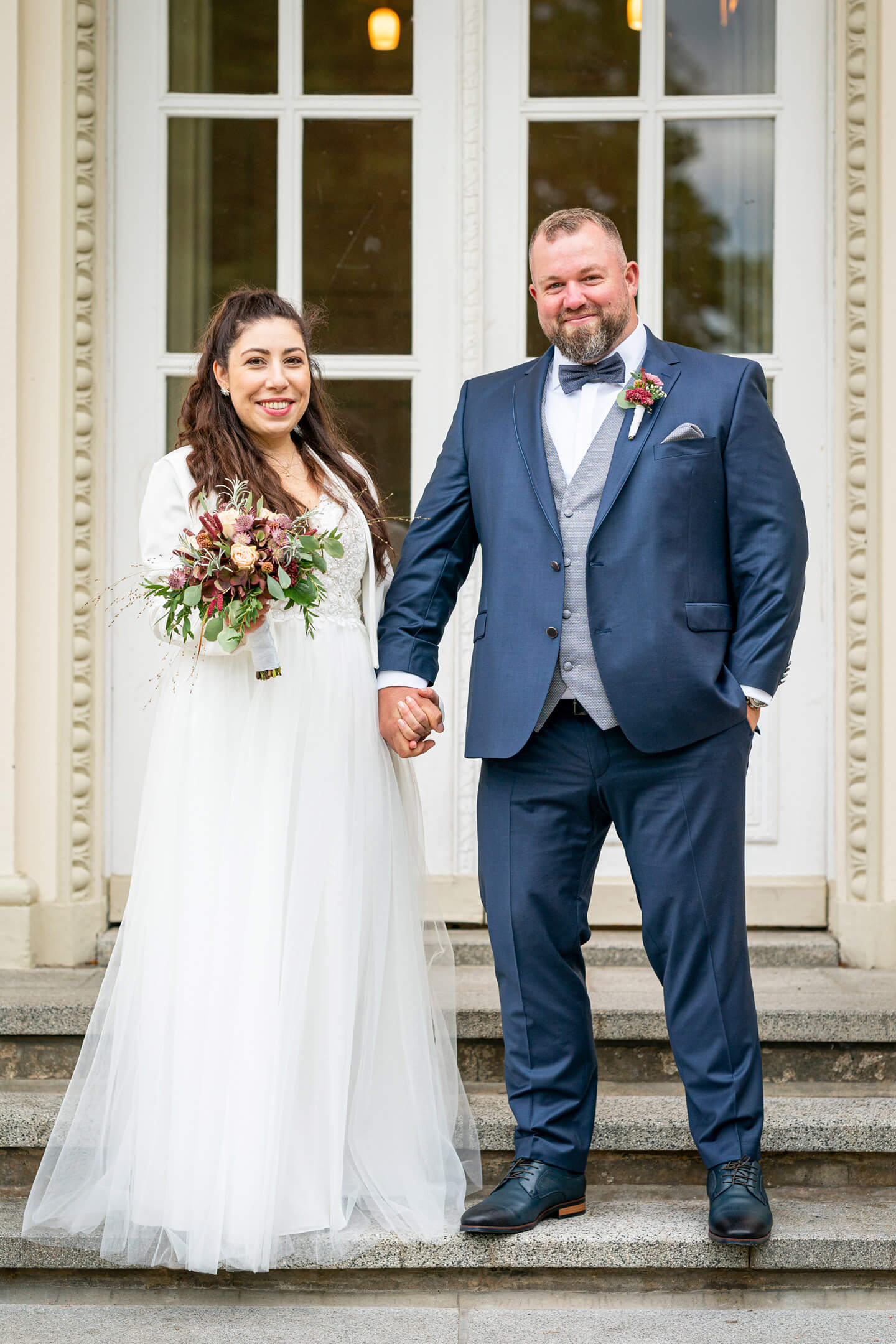 Das letzte Foto vom Brautpaar vor der Hochzeit im Berner Schloss.