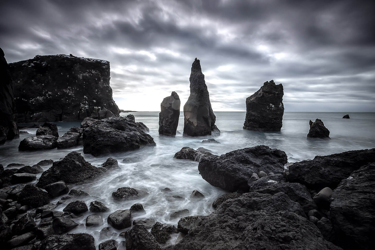 Die Felsnadeln in Reykjanes, Island