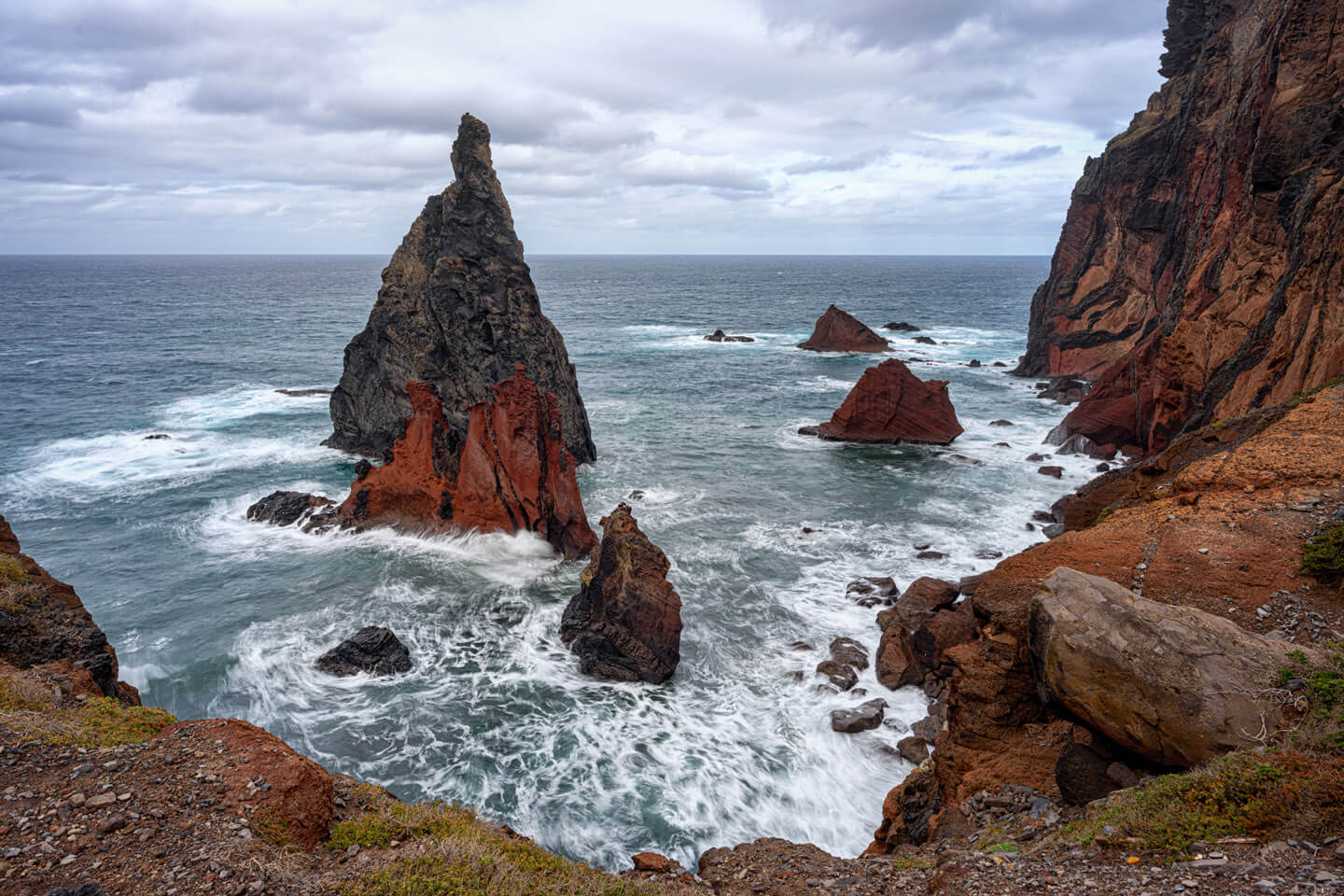 Felsspitzen bei Sao Lourenco, Madeira.