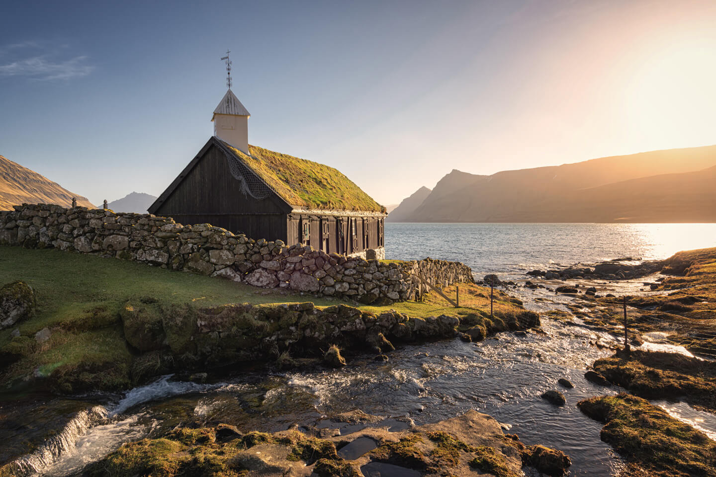 Die pittoreske Kirche von Funningur