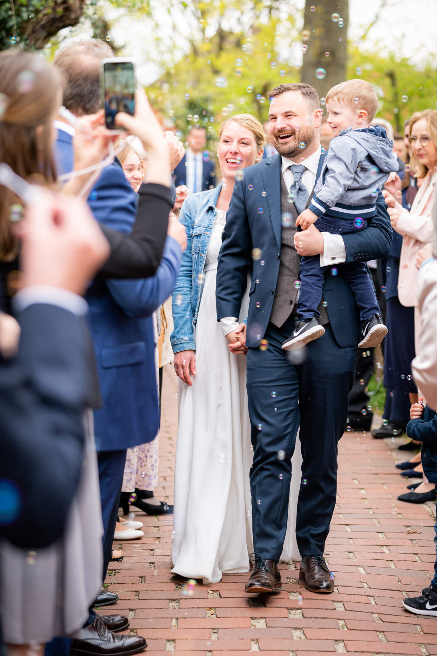 Seifenblasen auf der Hochzeitsfeier in Kaltenkirchen.