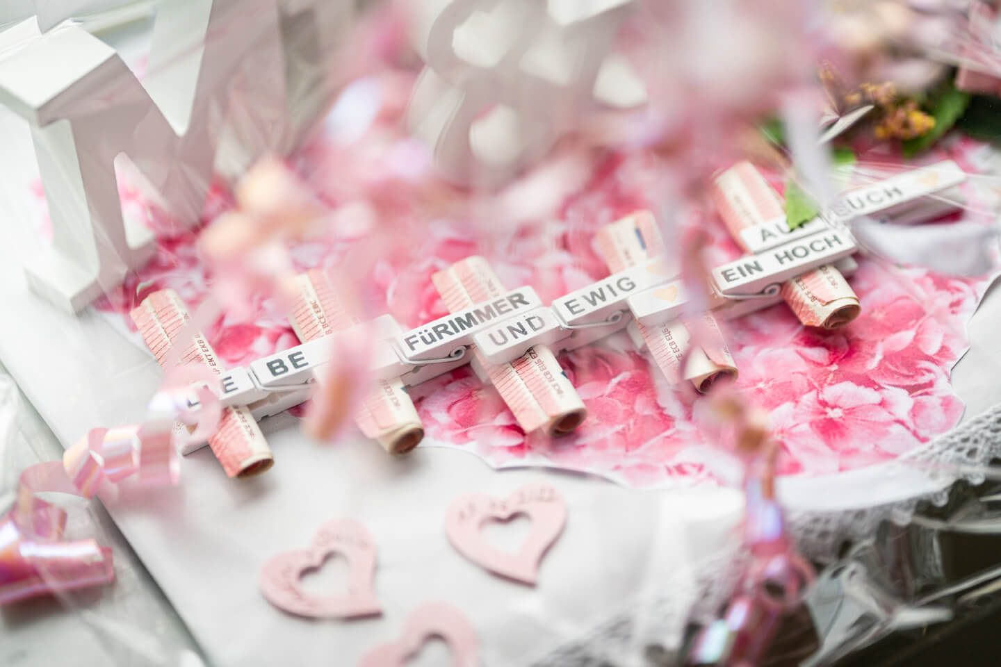 Hochzeitsgeschenke fotografieren.