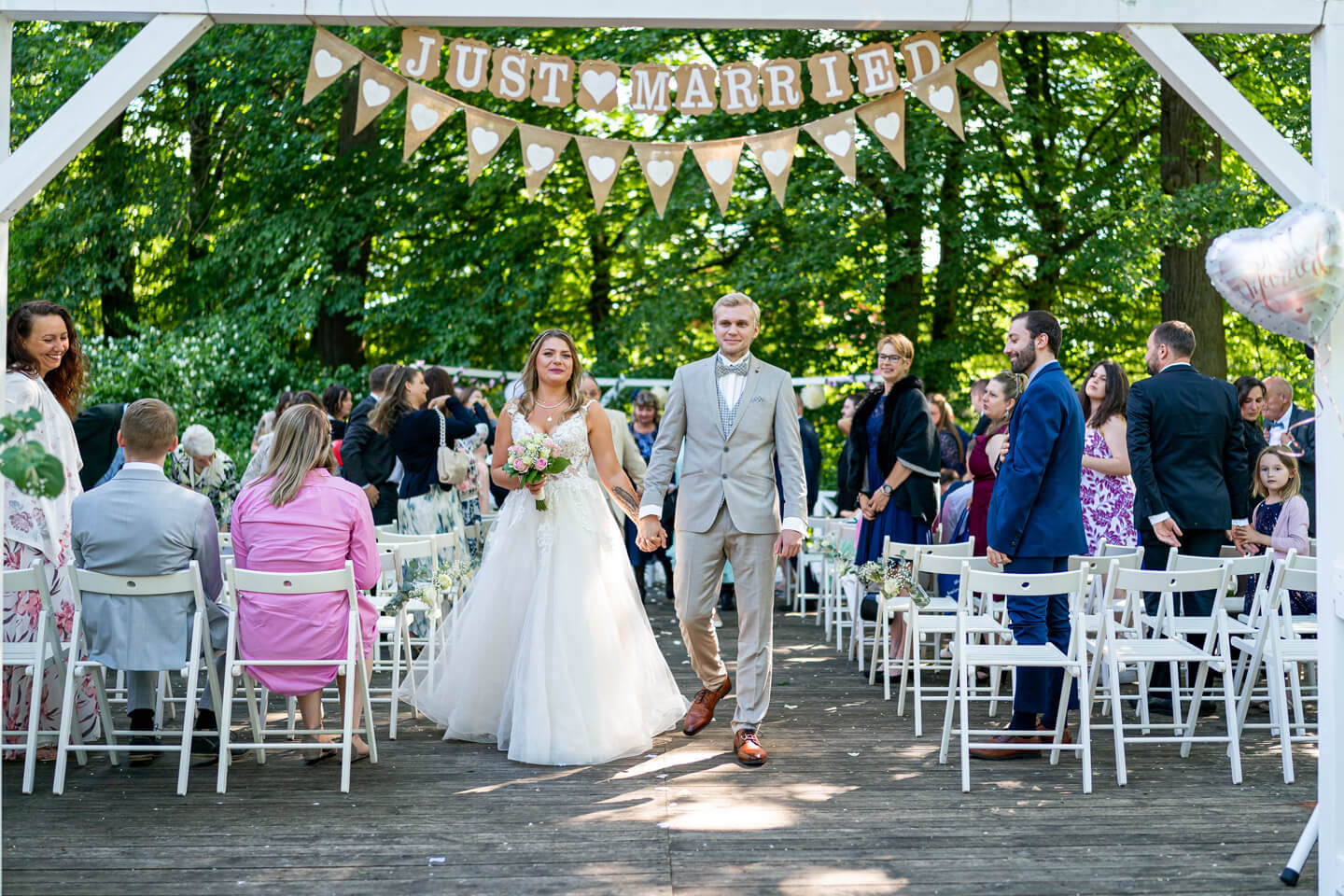 Hochzeit im Freien. Fotografiert von Florian Läufer aus Hamburg