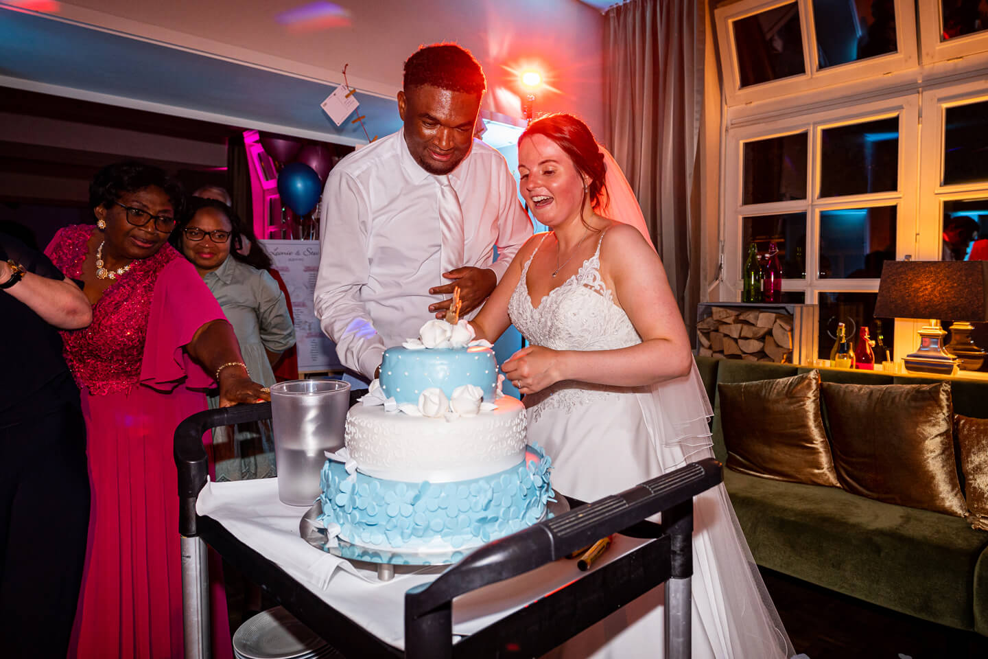 Anschnitt der Hochzeitstorte