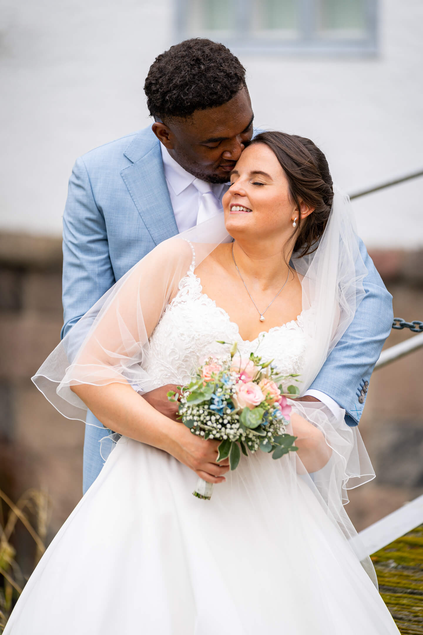 Brautpaar-Shooting am Schloss Ahrensburg in Schleswig-Holstein.