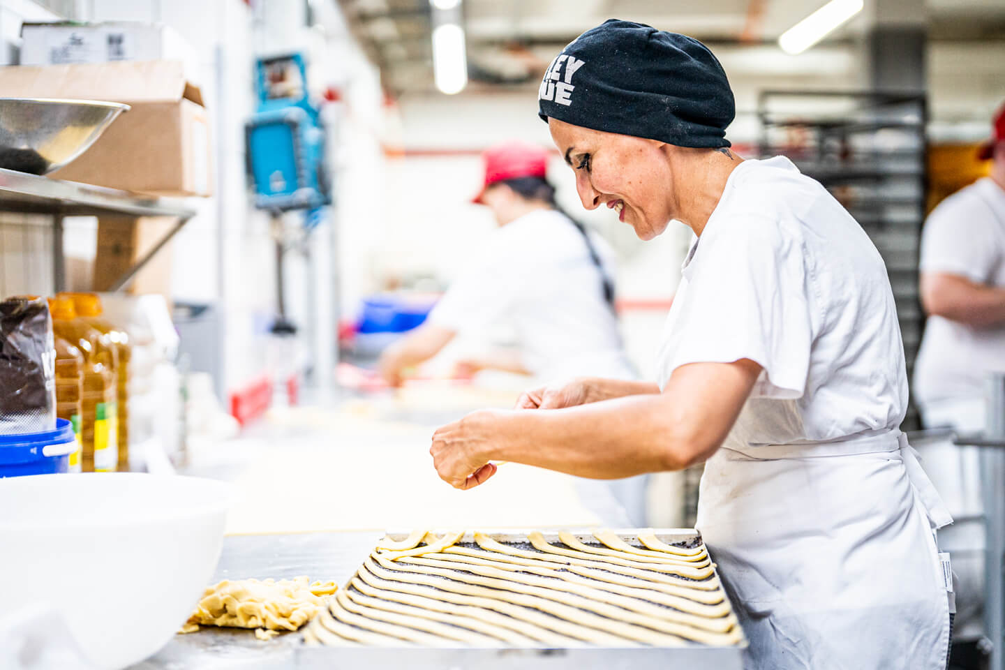 Konditorin in der Herstellung. Auf den Auslöser drückte Florian Läufer aus Hamburg.