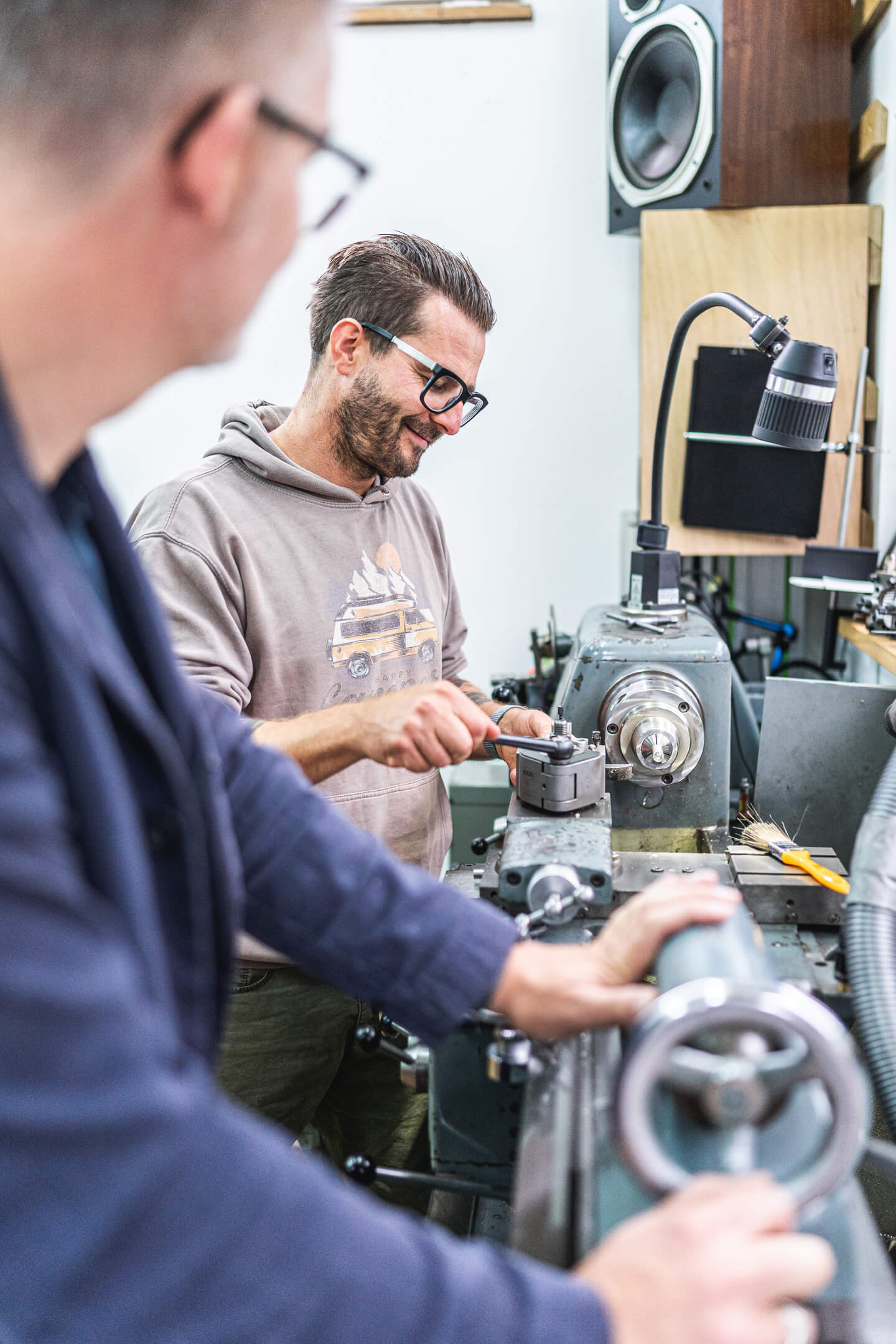 An der Drehbank beim Workshop