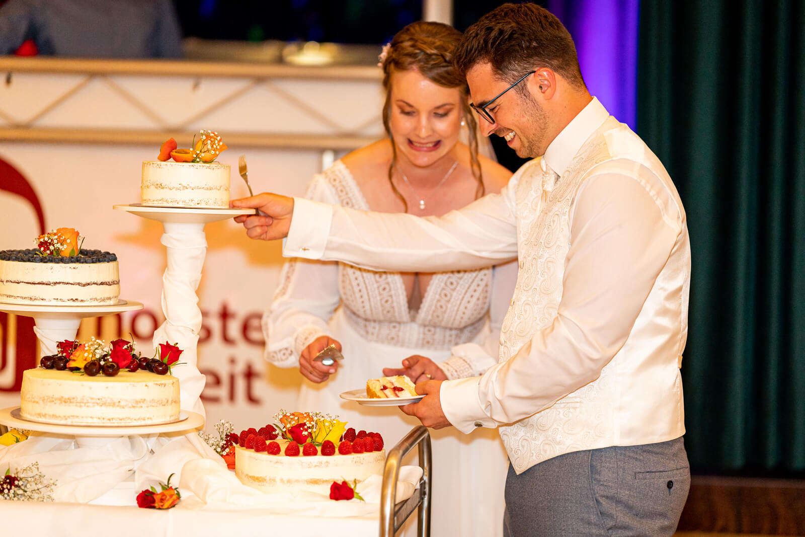 Anschnitt der Hochzeitstorte