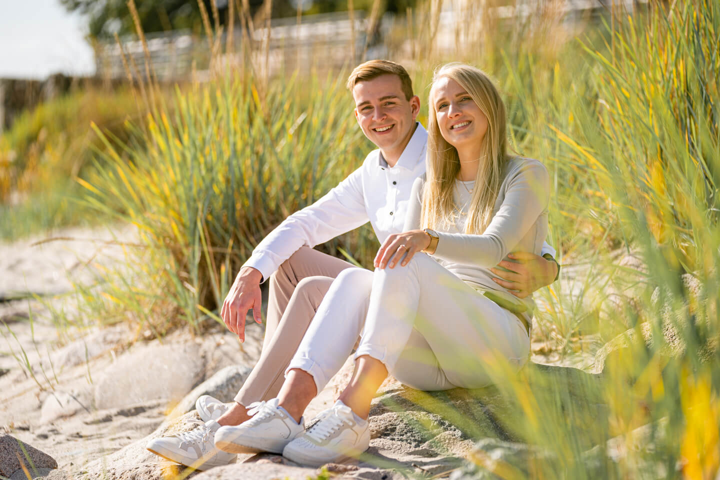 Heiratsantrag am Strand der Ostsee