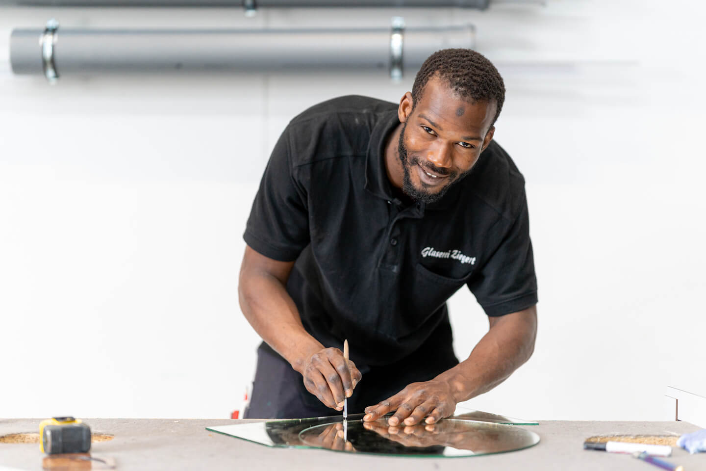 Glaserei Ziegert - Intergrationsprojekt Brücke ins Handwerk