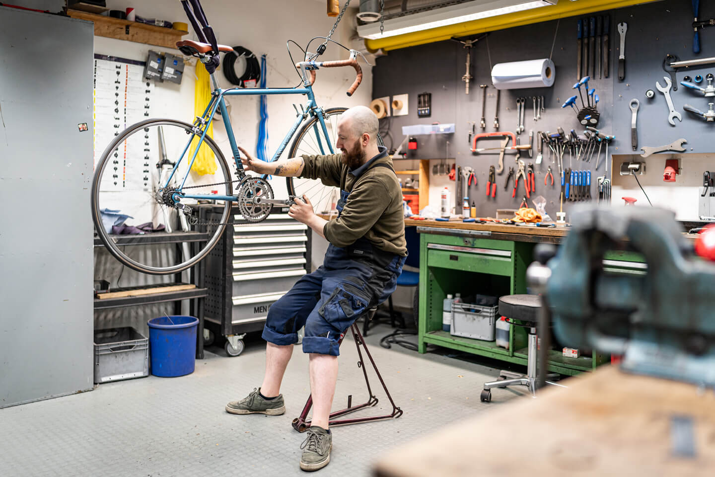 Handwerker bei der Arbeit fotografieren