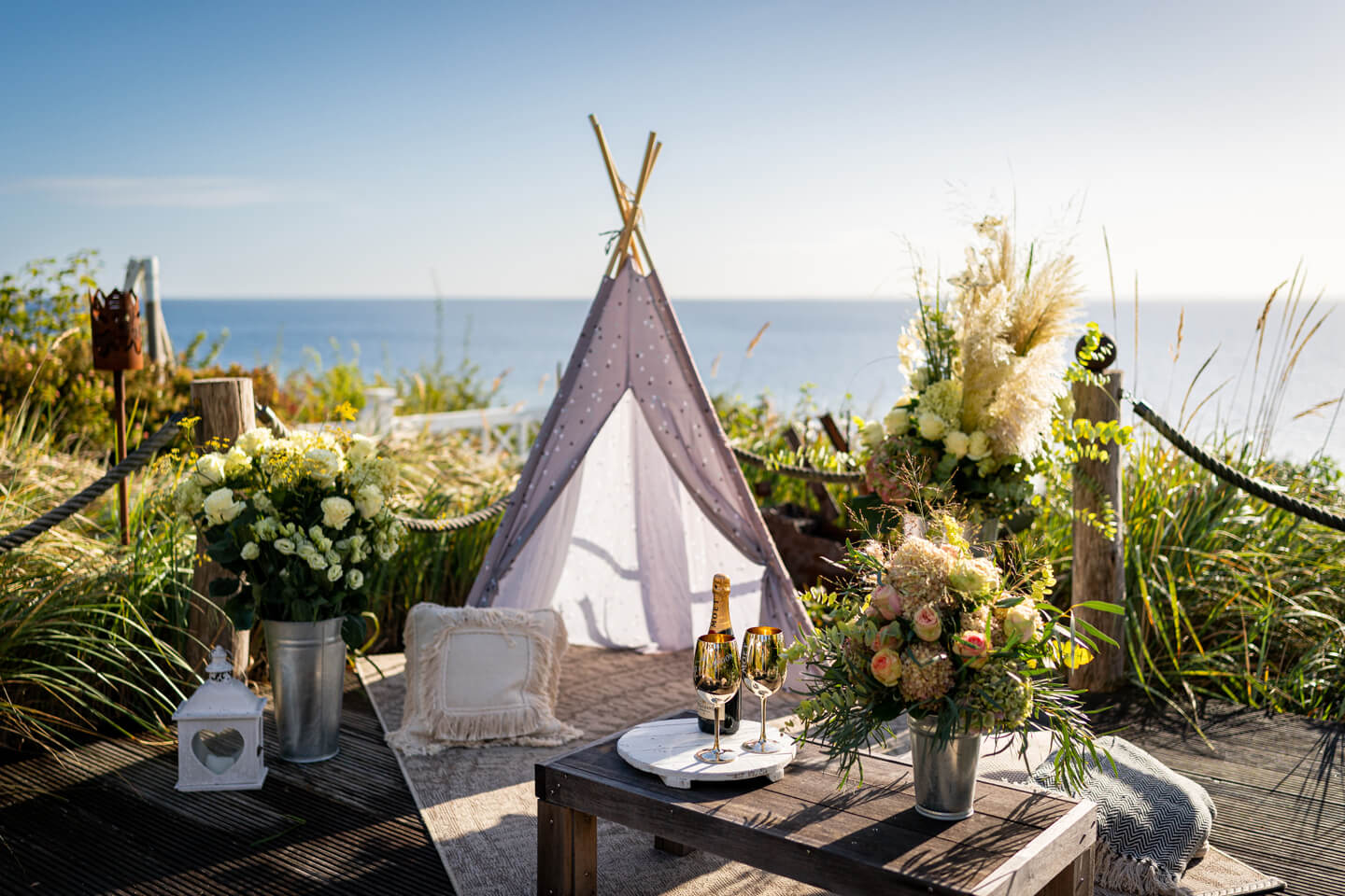 Liebevoll gestaltetes Setting zum Heiratsantrag.