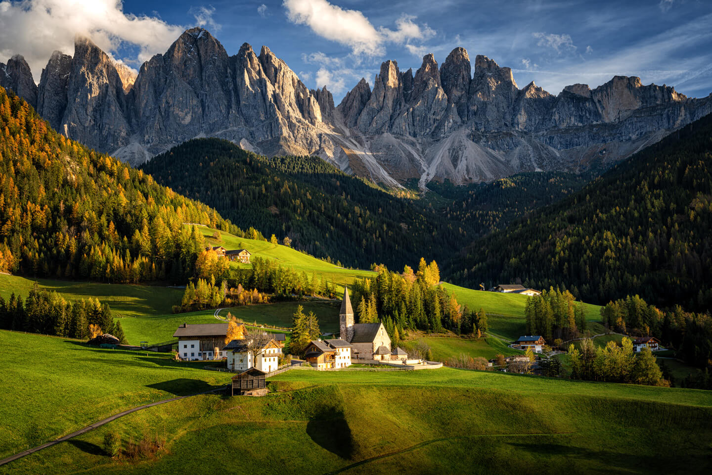 Dolomiten Fotoreise - St. Magdalena in der Abendsonne