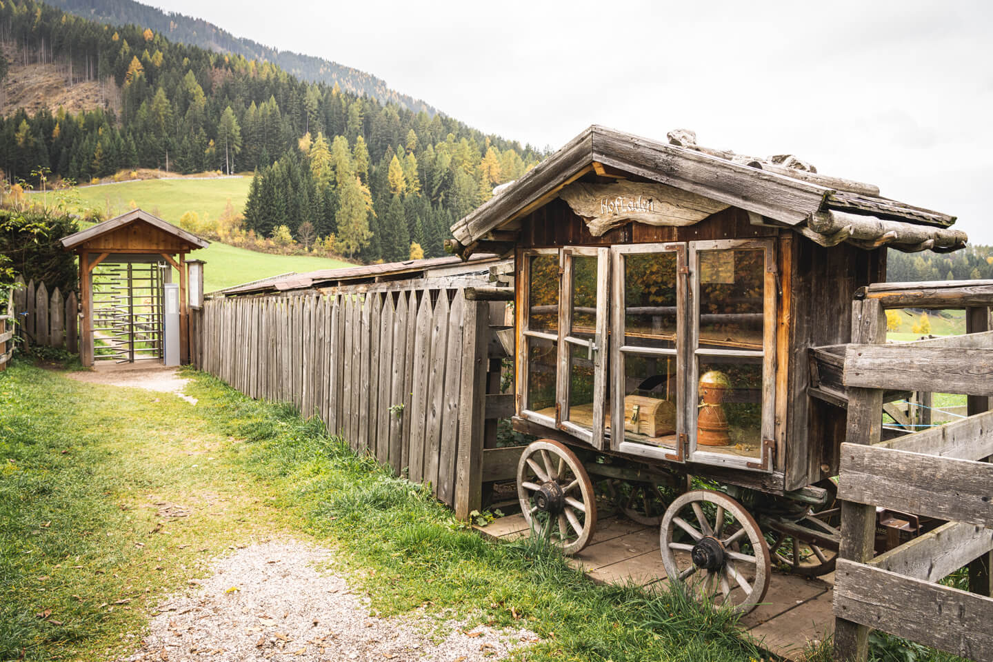 Drehkreuz an der Johanneskapelle