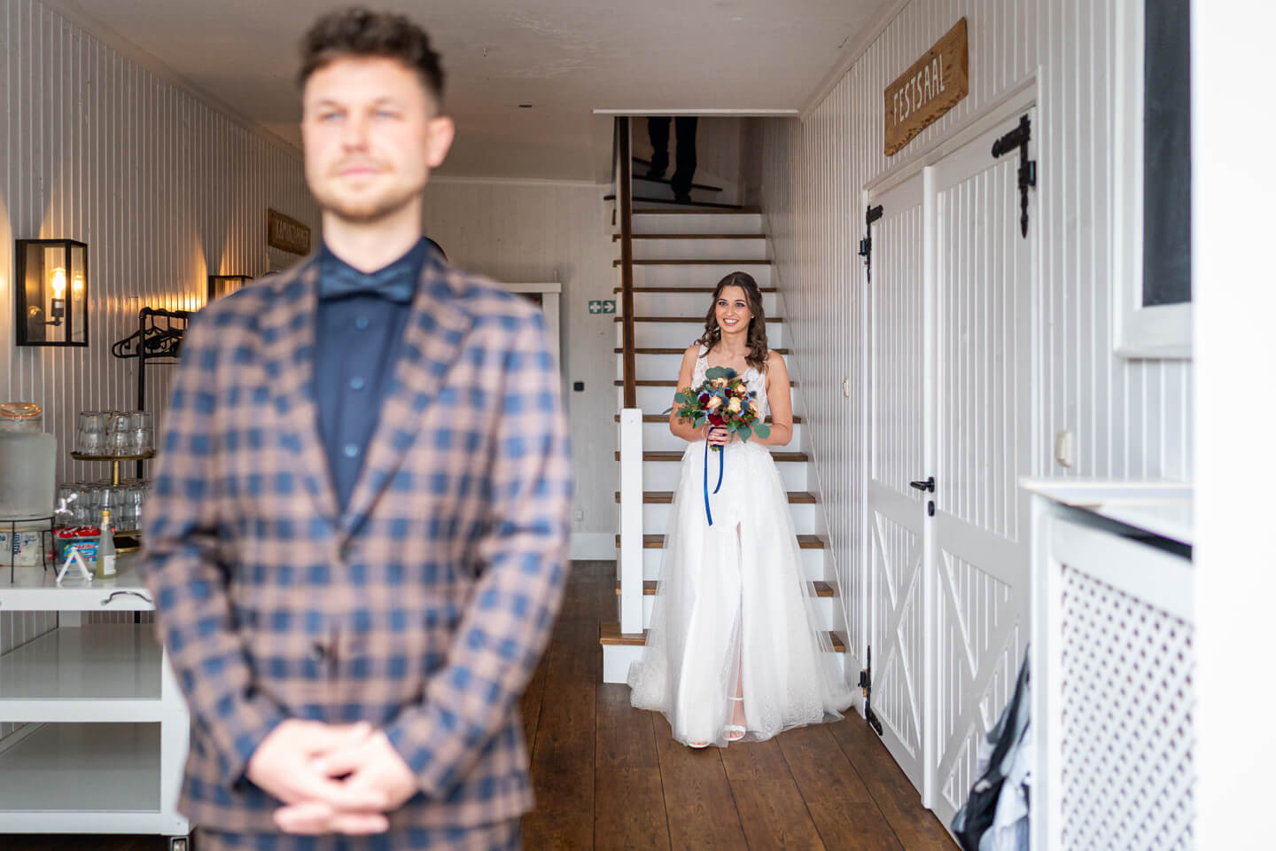 First View Hochzeitspaar