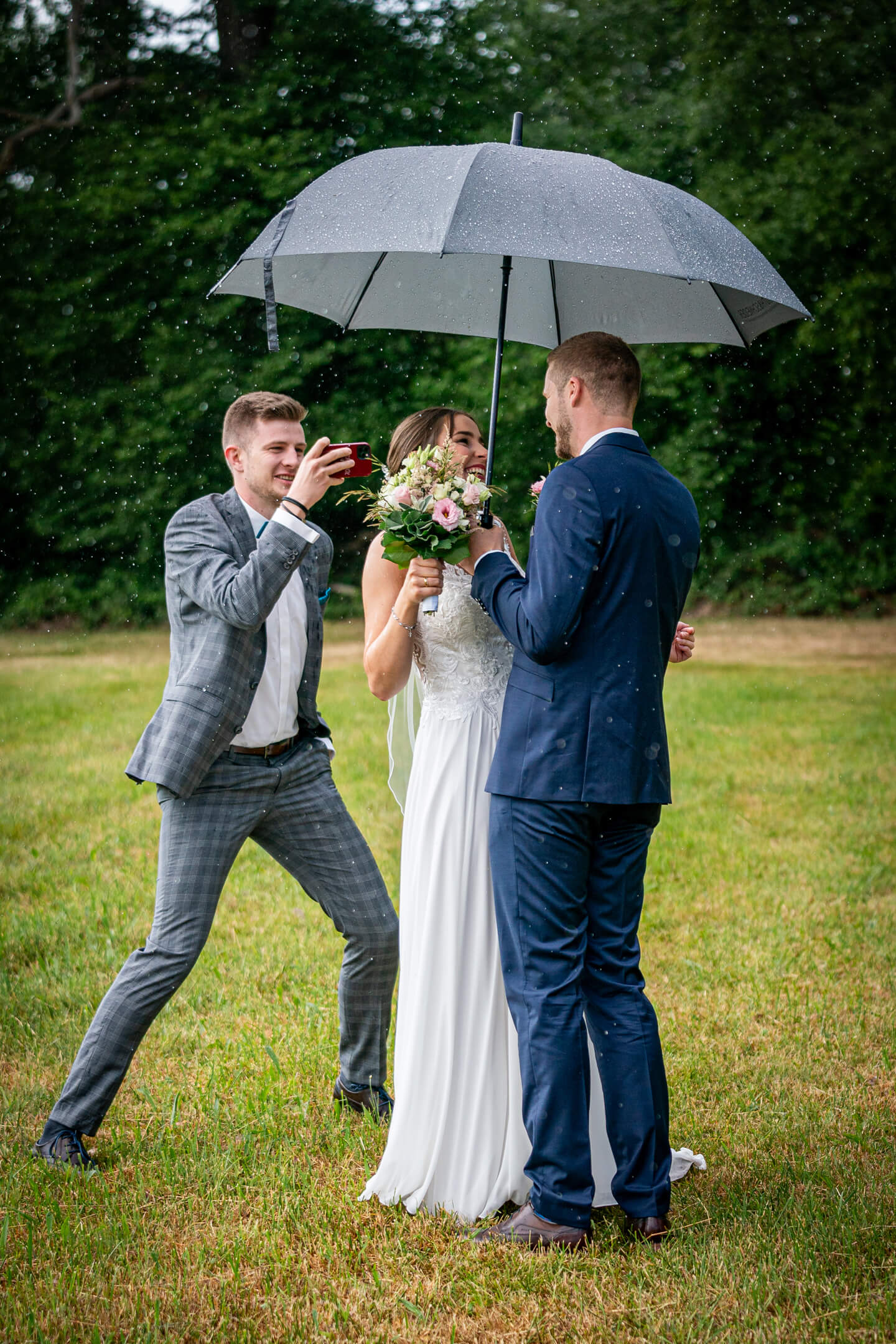 Photobombing Hochzeit