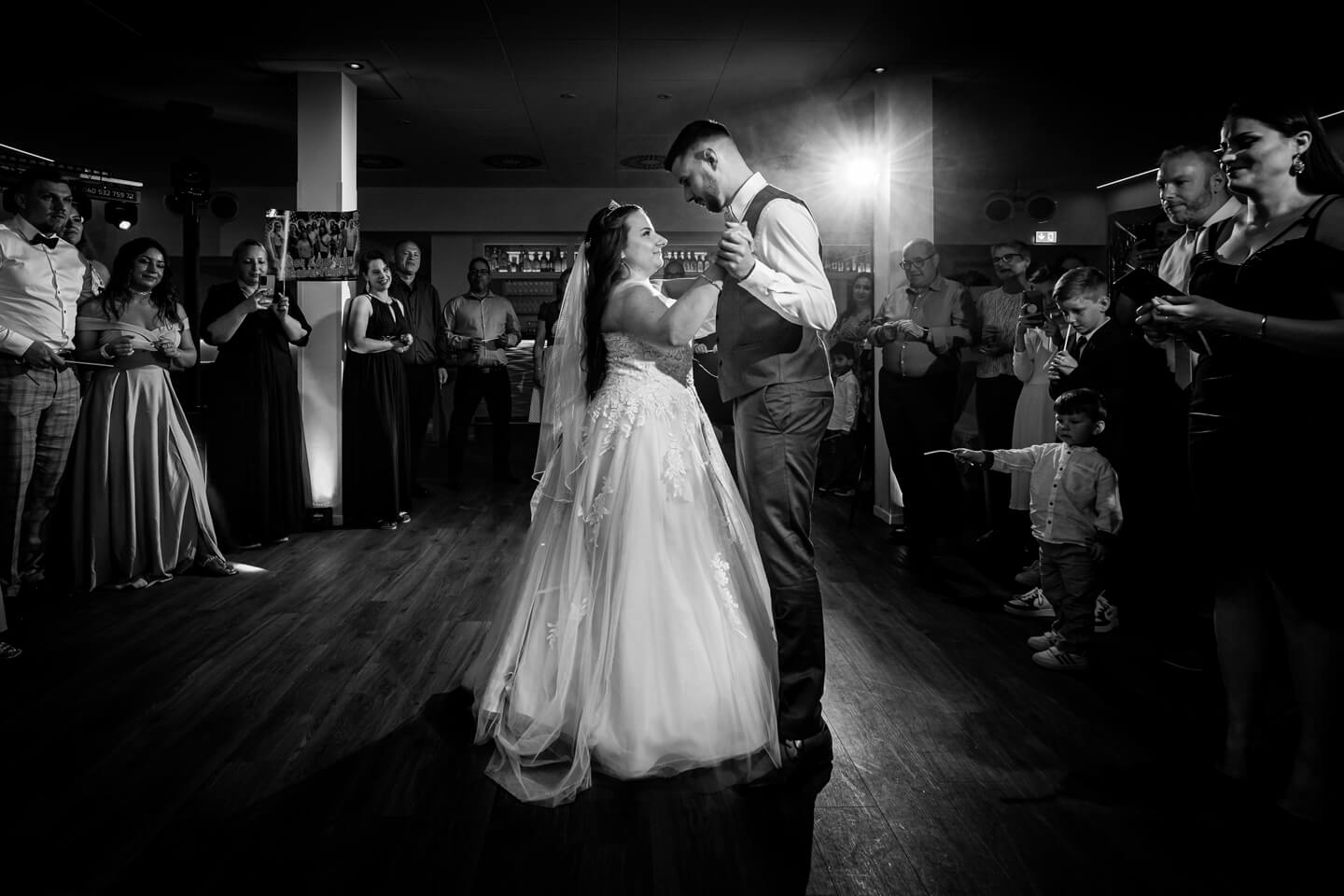 Eröffnungstanz fotografieren im Vierländer Landhaus.